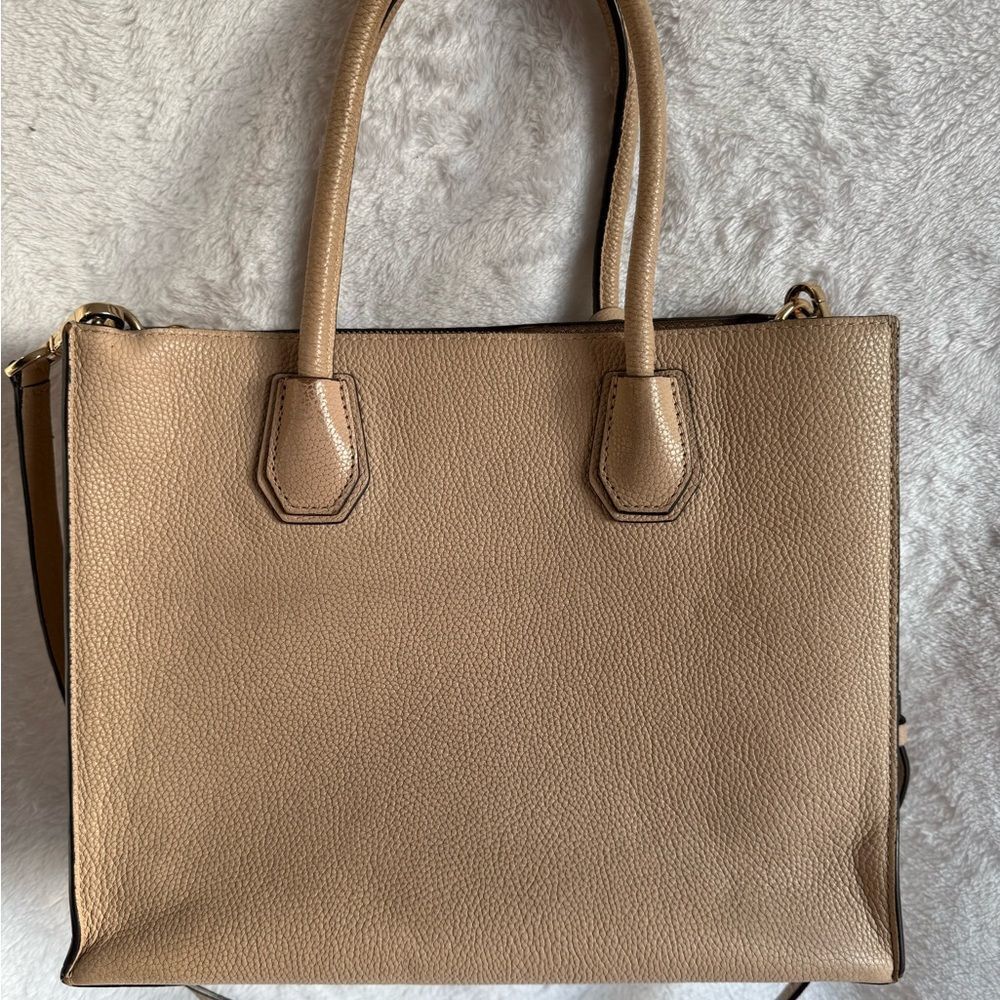 Michael Kors Beige Leather 2-Way Tote - Picture 4 of 10